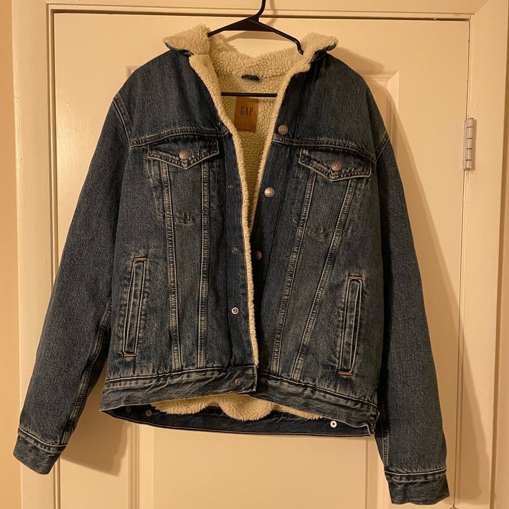 Gap sherpa-lined denim jacket